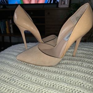 Steve Madden pumps